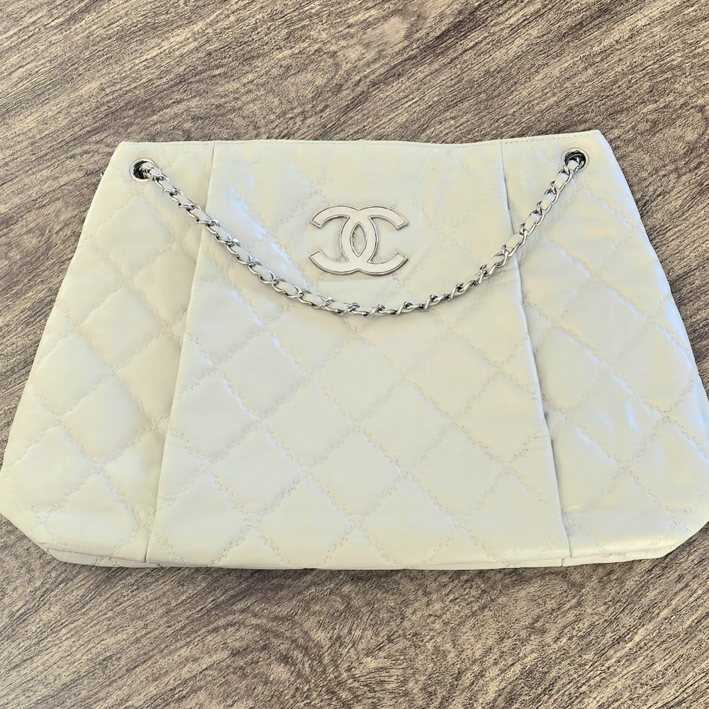 Auth CHANEL '13 Ltd. Ed. Cruise Line Double Stitch Hamptons Tote